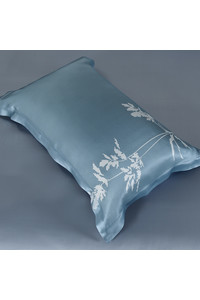 Шелковая наволочка из 100% натурального шелка. Нежная прохлада. Размер 50*70 см. Двусторонняя