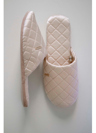 Тапочки молочные. TM "Silk Kiss". Ткань 100% натуральный шелк, Цвет: Белый, Размер обуви: 37-38 (S)