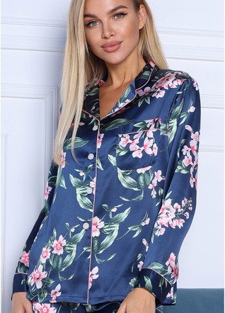 Sydney silk pajamas for women. TM "Silk Kiss". Natural 100% silk. Blue in flowers, Size: M[100-shelkovaya-naturalnaya-rozovaya-sorochka-samarkand-silk-kiss-samarkand-xs-32-34-1613.jpg]