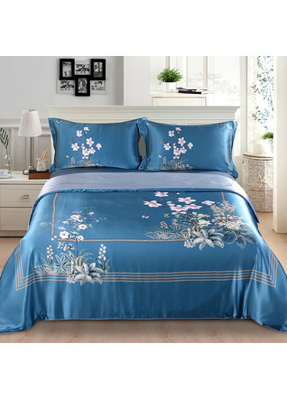 Silk bed linen set. Magnolia, blue. 100% natural silk[100-shelkovaya-naturalnaya-rozovaya-sorochka-samarkand-silk-kiss-samarkand-xs-32-34-1613.jpg]