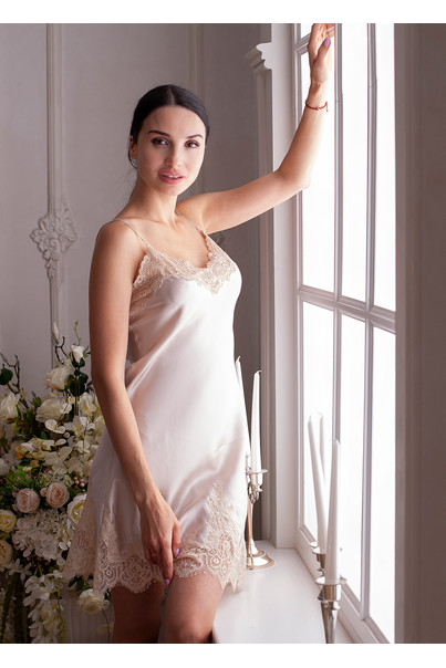 Шелковая женская ночная рубашка "Мадейра". TM"Silk Kiss". Madeira. Натуральный 100% шелк. Бежевая, Размер: S, изображение 3