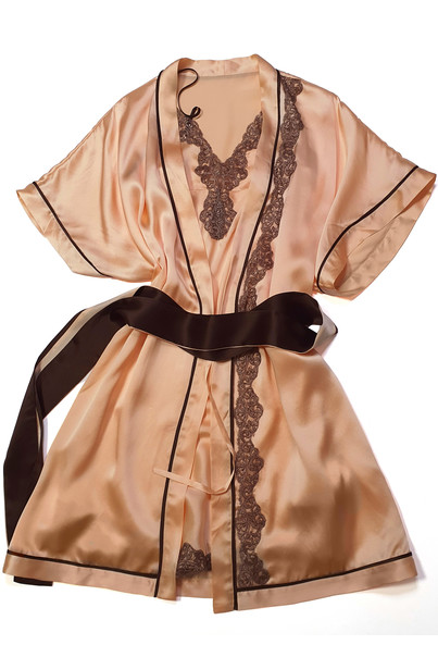 шелковый халат с кружевом купить