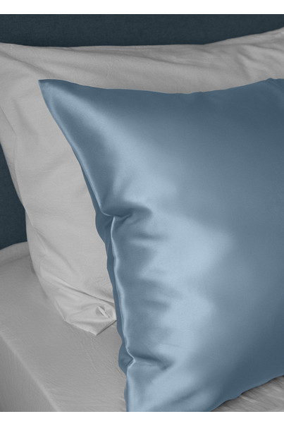 Наволочка з 100% натурального шовку. Блакитна 22 мм. Двостороння[100-shelkovaya-naturalnaya-rozovaya-sorochka-samarkand-silk-kiss-samarkand-xs-32-34-1613.jpg]