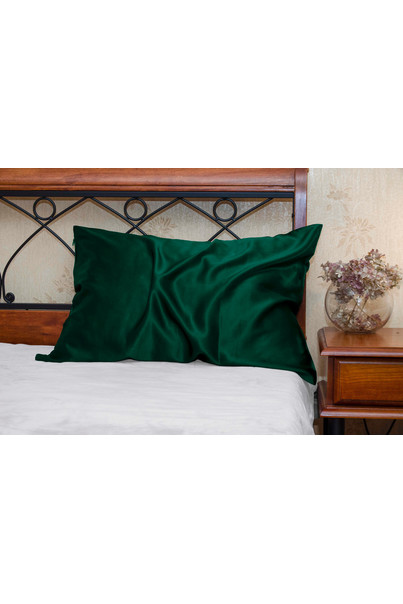 Pillowcase made of 100% natural silk. Green 22 mmi[100-shelkovaya-naturalnaya-rozovaya-sorochka-samarkand-silk-kiss-samarkand-xs-32-34-1613.jpg]
