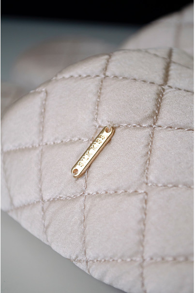 Тапочки молочные. TM "Silk Kiss". Ткань 100% натуральный шелк, Цвет: Белый, Размер обуви: 37-38 (S), изображение 4 Тапочки молочные. TM "Silk Kiss". Ткань 100% натуральный шелк, Цвет: Белый, Размер обуви: 37-38 (S), изображение 4