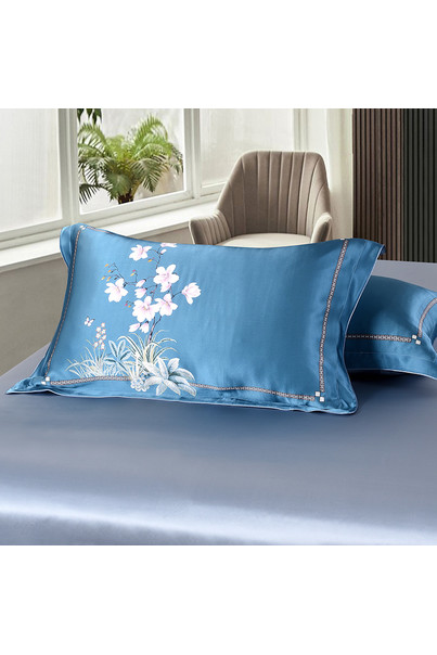 Шовковий комплект постільної білизни Магнолія, синій. 100% натуральний шовк[100-shelkovaya-naturalnaya-rozovaya-sorochka-samarkand-silk-kiss-samarkand-xs-32-34-1613.jpg]