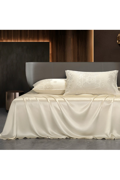 Set of bed linen made of natural silk "Exquisite ivory" 100% silk[100-shelkovaya-naturalnaya-rozovaya-sorochka-samarkand-silk-kiss-samarkand-xs-32-34-1613.jpg]