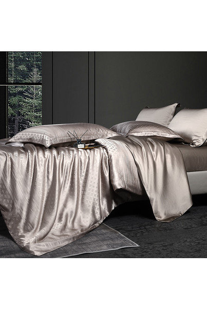 Постільна білизна шовкова, з натурального шовку. Підковдра, простирадло, 2 наволочки. Бежевий. Карамель під зірками. Silk Kiss[100-shelkovaya-naturalnaya-rozovaya-sorochka-samarkand-silk-kiss-samarkand-xs-32-34-1613.jpg]