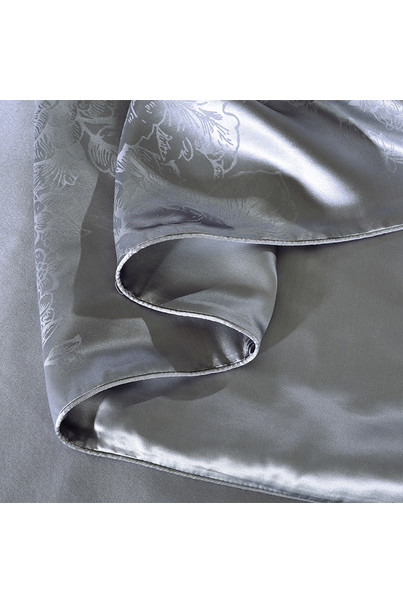 Silk pillowcase made of natural silk. Magical fantasy. Gray with a pattern. Silk Kiss. ​​Size 50 x 70 cm[100-shelkovaya-naturalnaya-rozovaya-sorochka-samarkand-silk-kiss-samarkand-xs-32-34-1613.jpg]