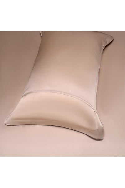 Silk pillowcase made of natural silk. Playful mother-of-pearl. Peach with a pattern. Silk Kiss. ​​Size 50 x 70 cm[100-shelkovaya-naturalnaya-rozovaya-sorochka-samarkand-silk-kiss-samarkand-xs-32-34-1613.jpg]