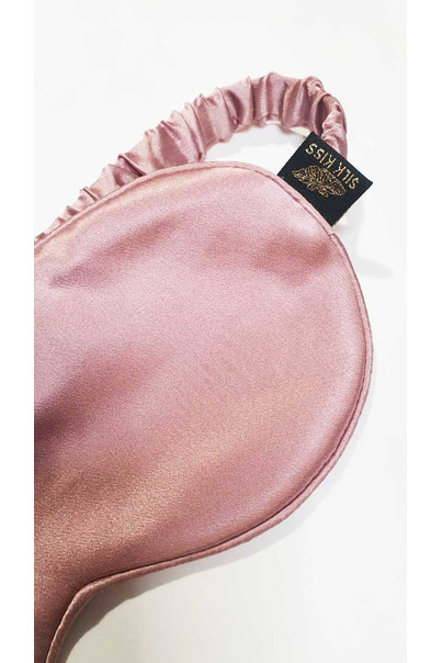 Sleeping mask made of natural 100% silk TM "Silk Kiss", powder[100-shelkovaya-naturalnaya-rozovaya-sorochka-samarkand-silk-kiss-samarkand-xs-32-34-1613.jpg]
