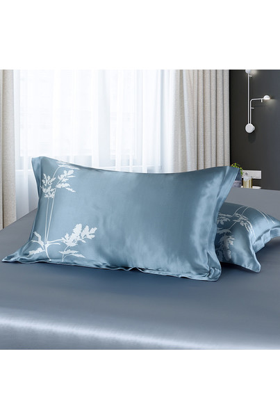 Silk pillowcase made of 100% natural silk. Gentle coolness. Size 50*70 cm[100-shelkovaya-naturalnaya-rozovaya-sorochka-samarkand-silk-kiss-samarkand-xs-32-34-1613.jpg]