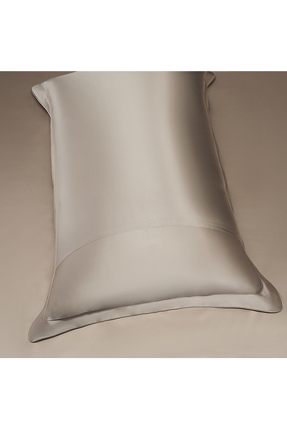 Шелковая наволочка из 100% натурального шелка. Узоры версальской ванили. Размер 50*70 см. Двусторонняя, изображение 4