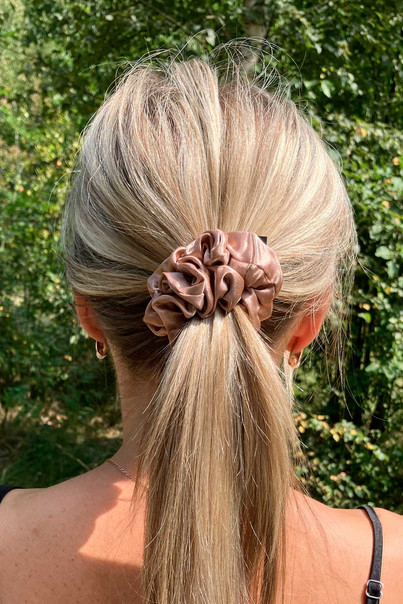 Silk hair band made of natural 100% silk, wide. Color powder rose[100-shelkovaya-naturalnaya-rozovaya-sorochka-samarkand-silk-kiss-samarkand-xs-32-34-1613.jpg]