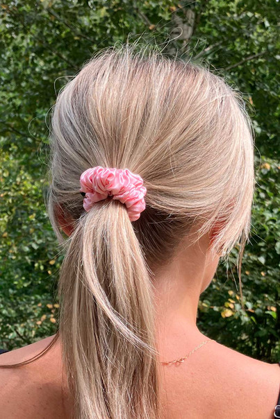 Гумка для волосся з натурального 100% шовку, рожева тонка шовкова[100-shelkovaya-naturalnaya-rozovaya-sorochka-samarkand-silk-kiss-samarkand-xs-32-34-1613.jpg]