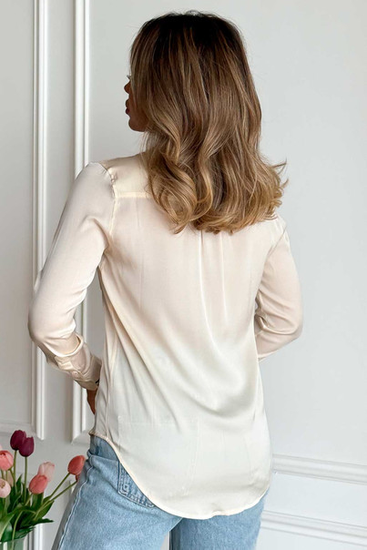 Шовкова жіноча сорочка, айворі з нагрудними кишенями Silk KIss, Розмір: S[100-shelkovaya-naturalnaya-rozovaya-sorochka-samarkand-silk-kiss-samarkand-xs-32-34-1613.jpg]