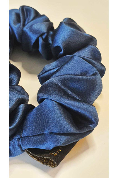 Гумка для волосся з натурального 100% шовку, синя шовкова[100-shelkovaya-naturalnaya-rozovaya-sorochka-samarkand-silk-kiss-samarkand-xs-32-34-1613.jpg]